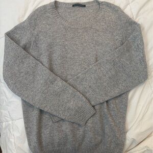 Brandy Melville Light Gray Women's Crewneck Sweater